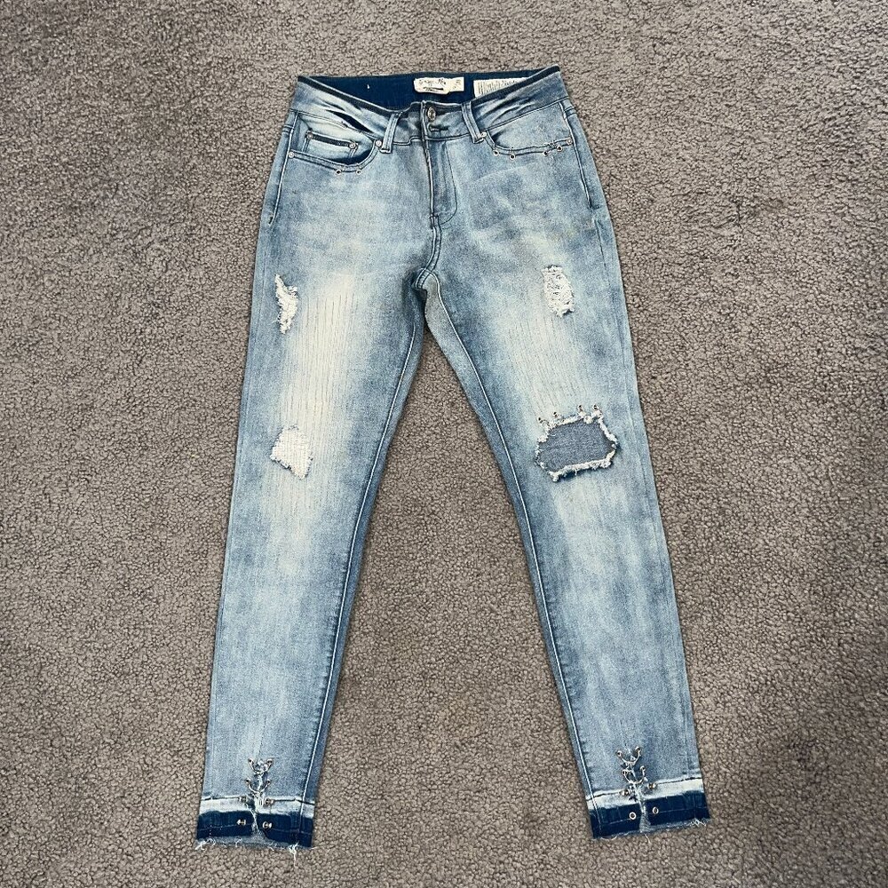 INDIGO REIN Pierced Metal Grunge Distressed Faded Blue Jeans Mid Rise Skinny 28